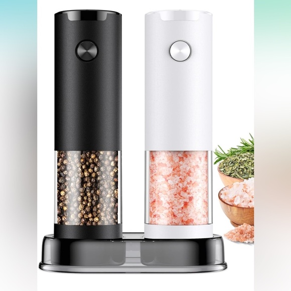 Electric salt and pepper shakers - Picture 1 of 7